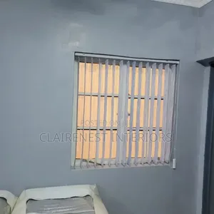 Pazia za Wima kwa Ndani ya Kisasa