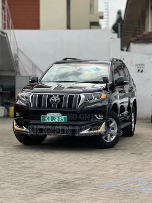 Toyota Land Cruiser Prado 2022 Nyeusi
