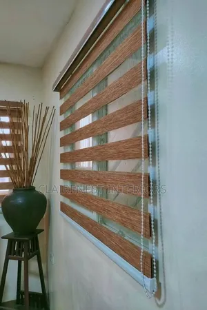 Pazia za Kisasa za Wima kwa Mwanga wa Asili