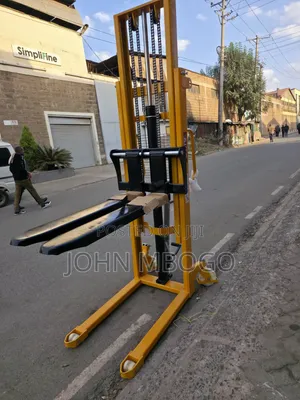 Manual Pallet Stacker - 2000kg, 1.6m Lift