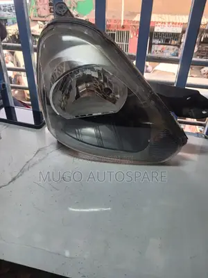 Daihatsu Mira 2012 Taa ya Mbele Isiyo ya Xenon