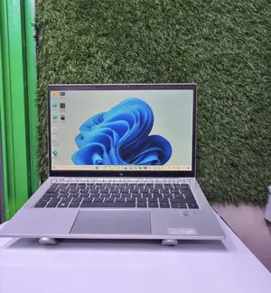 HP EliteBook 830 G7 Core i5 8GB RAM 256GB SSD Touchscreen
