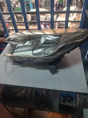 Taa ya Mbele ya Nissan Note 2012 (Isiyo ya Xenon)
