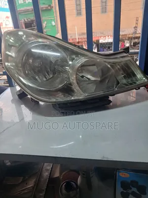 Wingroad Y12 Non-Xenon Headlight