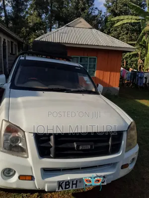 Isuzu D-MAX 2005 Nyeupe