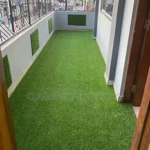 Nyasi Bandia za Balcony na Mapambo ya Ukuta