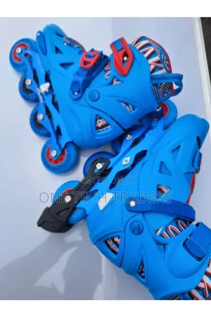 Professional Skates Shoes with Rubber Wheels, Sizes 31-34, 35-38