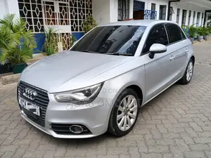 Audi A1 5-Door 1.4 TFSI S Tronic 2013 Silver