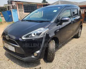 Toyota Sienta 2017 Nyeusi