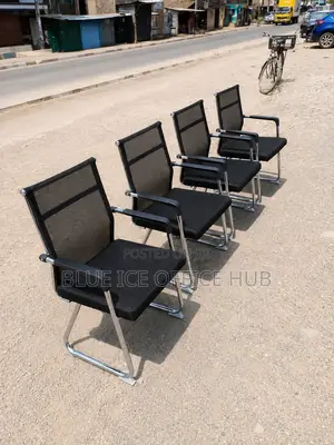 Black Visitor Chairs With Armrests