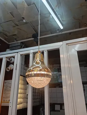 Taa Ndogo ya Kuning'inia kwa Jiko