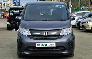 Honda Stepwgn 2019 Kijivu