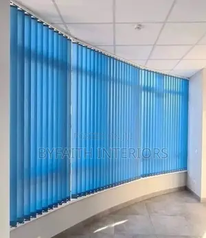 Pazia za Ofisi za Versalite