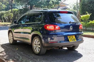 Volkswagen Tiguan 2010 Bluu