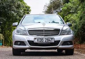 Mercedes-Benz C200 2013 Fedha