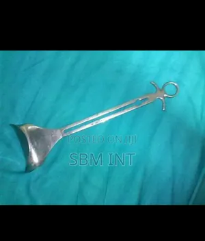 Retractor ya Kibofu
