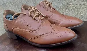 Brogue Lace-up Shoes