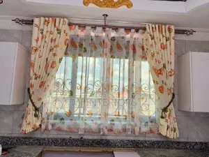 Pazia za Jikoni za Kisasa kwa Faragha na Starehe