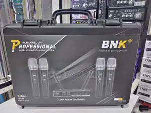 Mfumo wa Maikrofoni wa BNK BK240 Professional 4-Channel UHF Usio na Waya