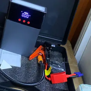 Q7 80000mAh Multifunctional Car Jump Starter Inflator