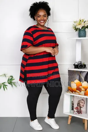 T-shirt ya Kawaida ya Ziva Plus Size na Tight/Nguo