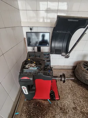 Sunshine S909 Heavy Duty Wheel Balancer