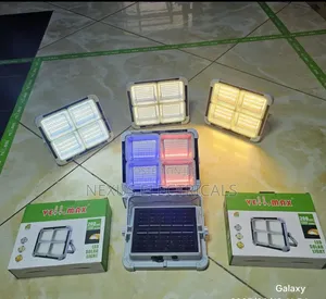 Solar Floodlight 200W Inayobebeka