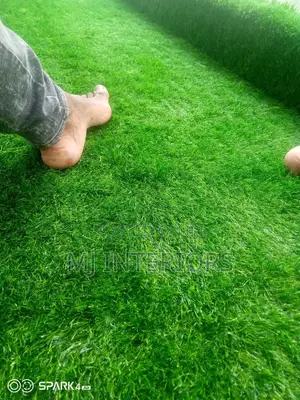 Soft Artificial Grass Carpet for Home, Office, Outdoor Areas
