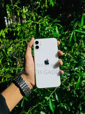 Apple iPhone 11 128GB White