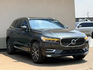 Volvo XC60 B5 2020 Kijivu