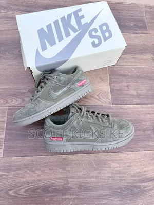 Nike SB Dunk Low X Supreme Rangi ya Kijani Olive