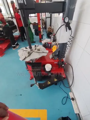 Mashine ya Kubadilisha Matairi STC-768 Sunshine Italy 220V/380V