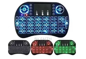 Kibodi Kidogo Kipya Kisicho na Waya chenye Touchpad