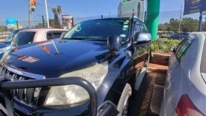 Toyota Land Cruiser Prado 2013 Nyeusi
