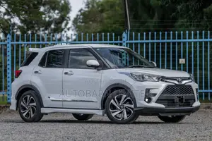 Toyota Raize 1.0 FWD 2019 Nyeupe