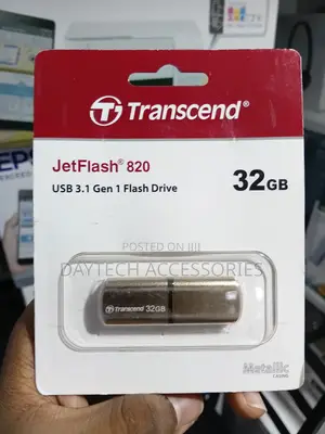 Transcend JetFlash 820G 32GB USB 3.0 Flash Drive Dhahabu