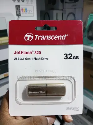 Transcend JetFlash 820 32GB Pen Drive Gold