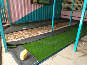 Zulia la Nyasi Bandia na Ufungaji wa Kitaalamu