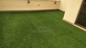 Nyasi Bandia ya Kijani kwa Maeneo na Bustani za Kisasa