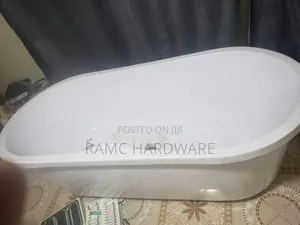 Premier Oval Freestanding Bathtub