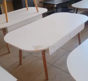 Meza ya Kahawa ya Kifahari Iliyoingizwa na Droo