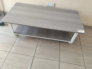 Meza ya Kahawa ya Kisasa Iliyoingizwa Juu ya MDF