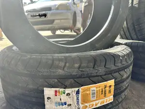 Tairi ya Mirage 245/45R17