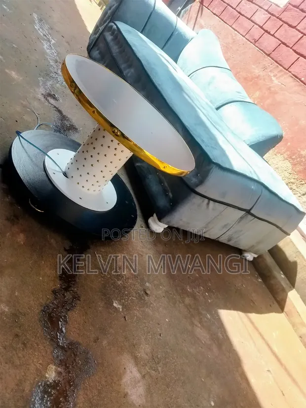 Meza ya Kahawa ya Ideal Nusu-Mviringo yenye Taa za LED - 1