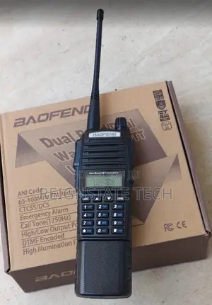 Baofeng UV82 Walkie Talkie Inayochajiwa na Betri Iliyoongezwa