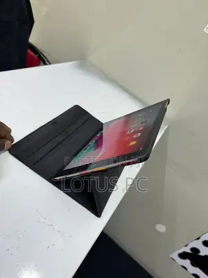Apple iPad Pro 9.7 (2016) 32GB Kijivu