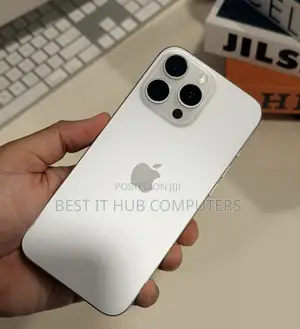 Apple iPhone 16 Pro Max 256GB Fedha