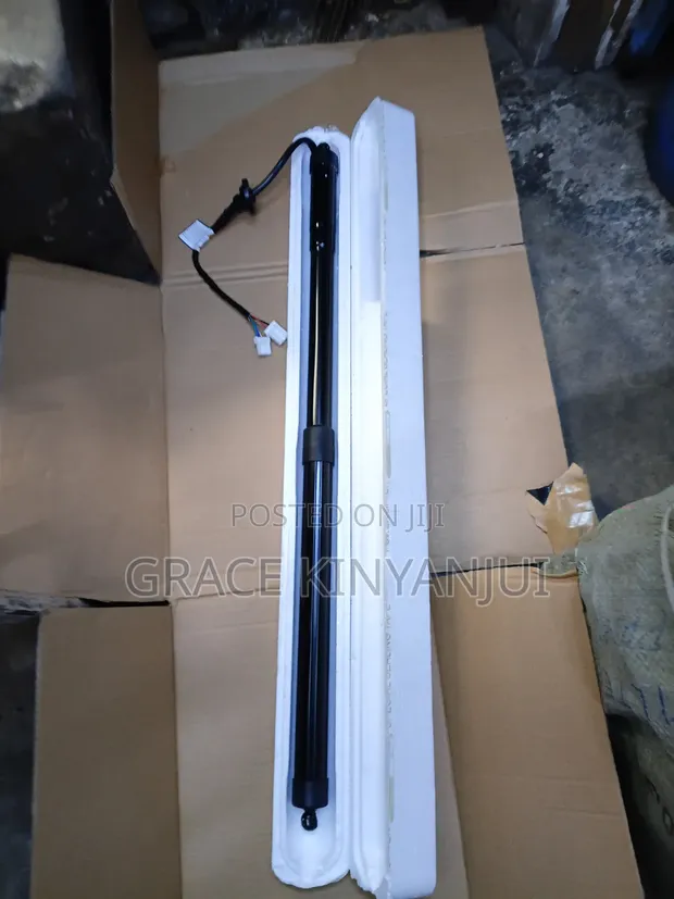 Honda CRV 2017 Boot Shock - 1