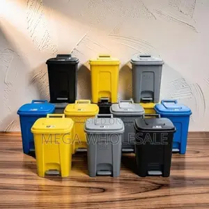 Pipa la Taka la Lita 30 la Plastiki Ngumu lenye Pedi