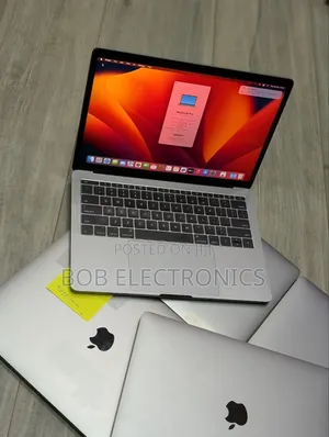 Apple MacBook Pro 2017 8GB Intel Core i5 256GB SSD